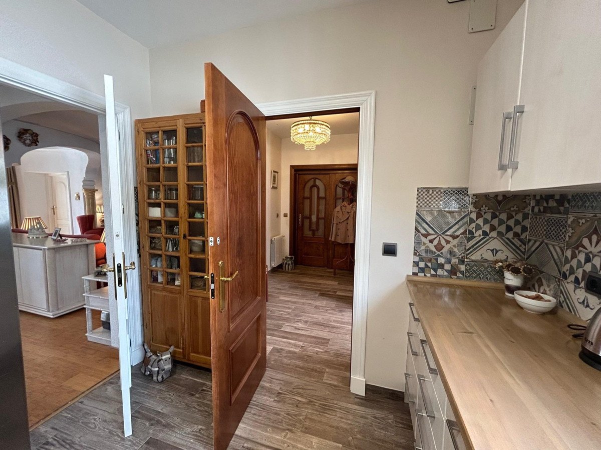 4 Bed Detached Villa in Benalmadena