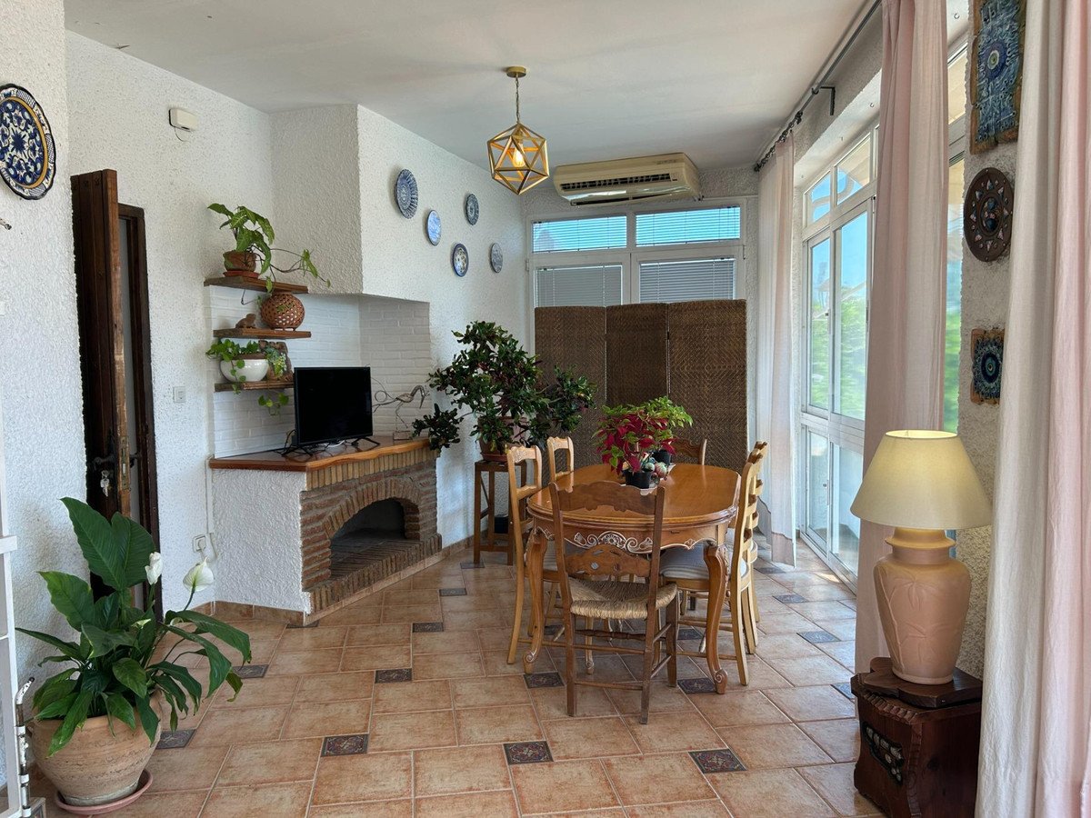 4 Bed Detached Villa in Benalmadena