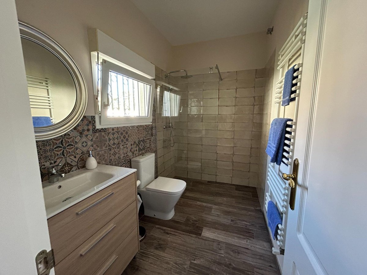 4 Bed Detached Villa in Benalmadena