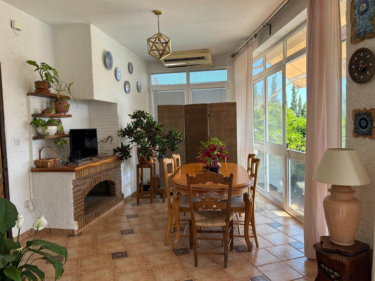 4 Bed Detached Villa in Benalmadena