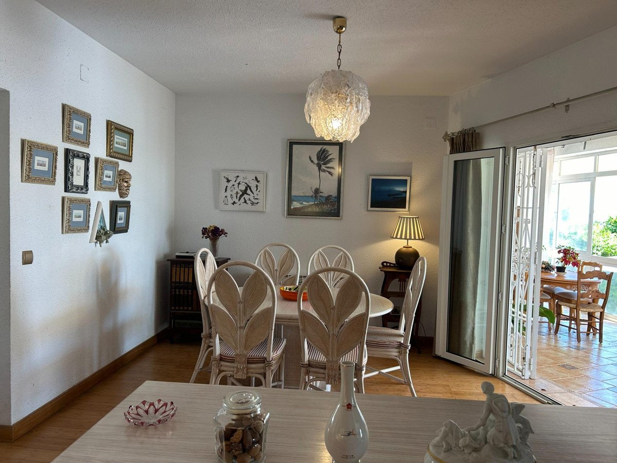 4 Bed Detached Villa in Benalmadena