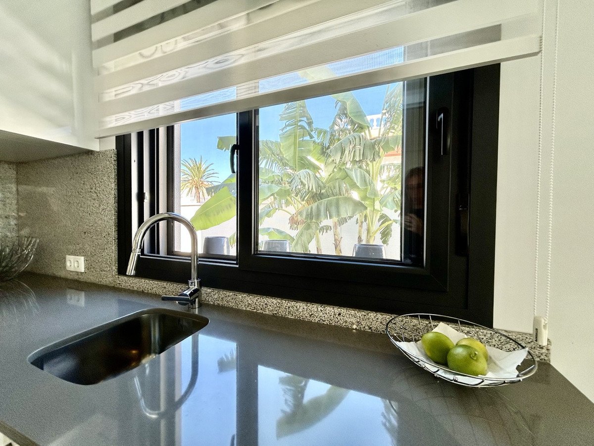 3 Bed Detached Villa in Los Urrutias