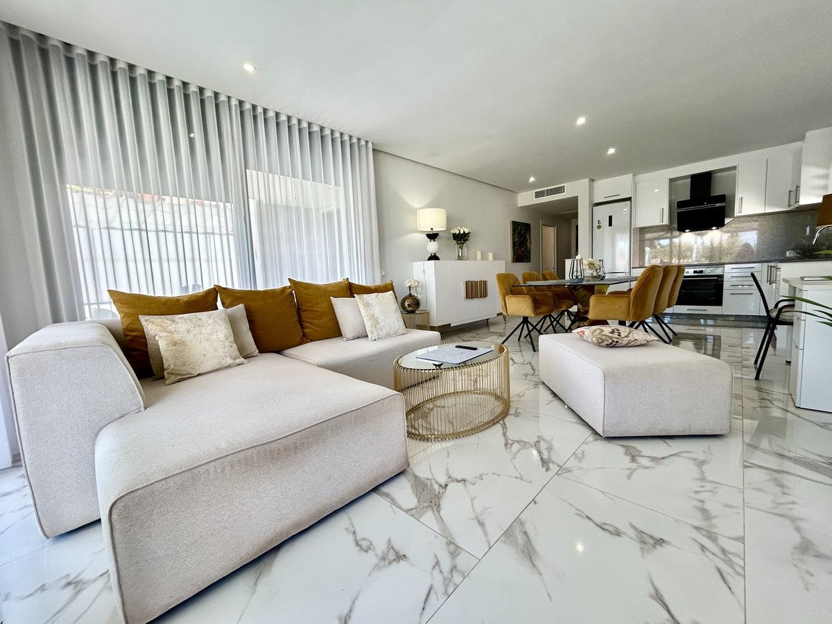 3 Bed Detached Villa in Los Urrutias