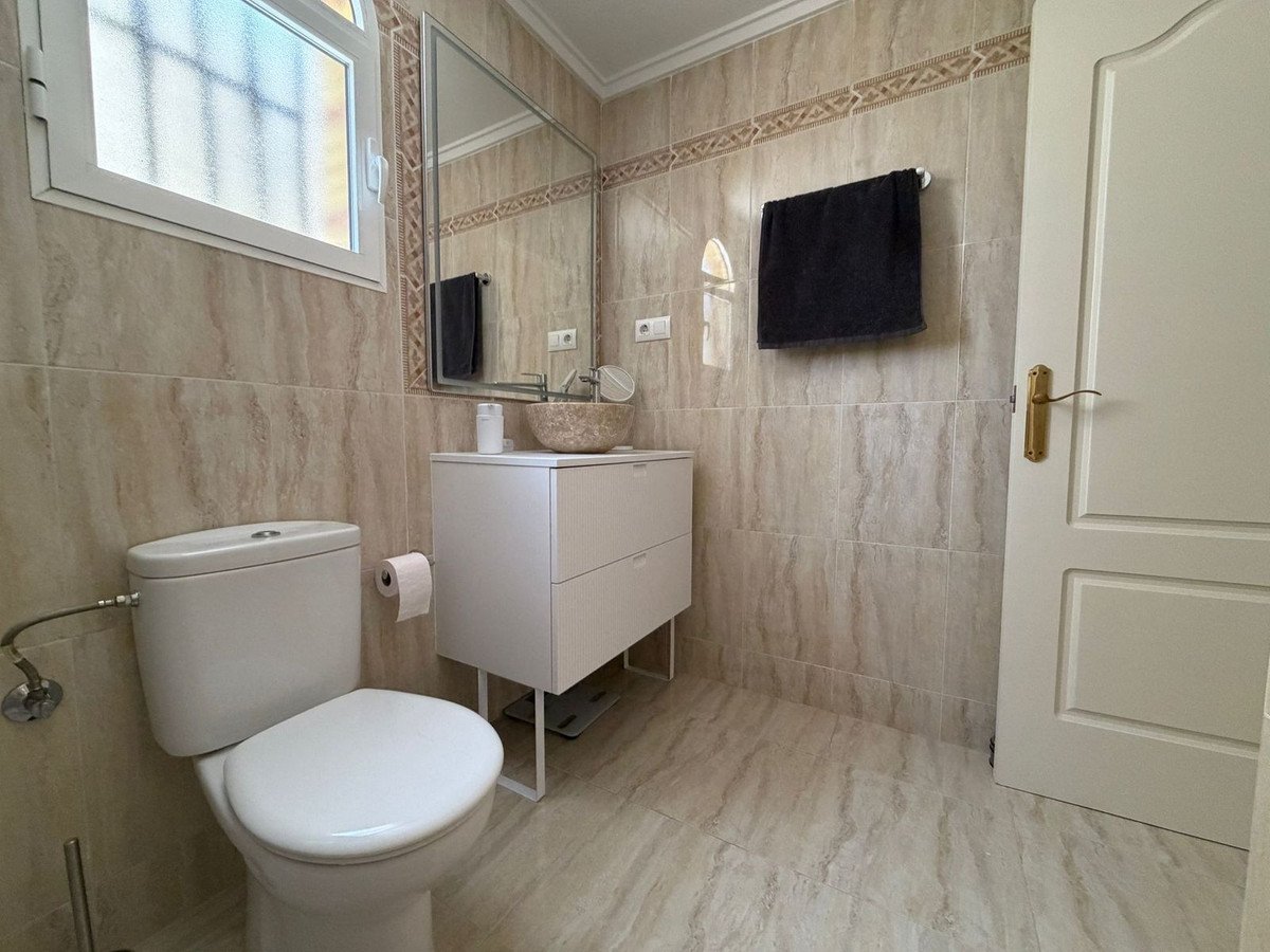 2 Bed Ground Floor Apartment in Villamartin
