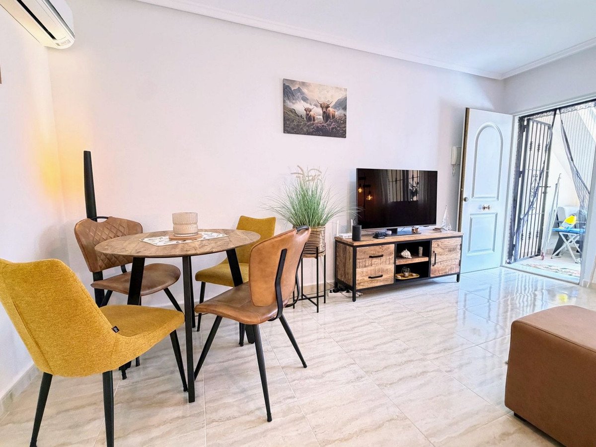 2 Bed Ground Floor Apartment in Villamartin
