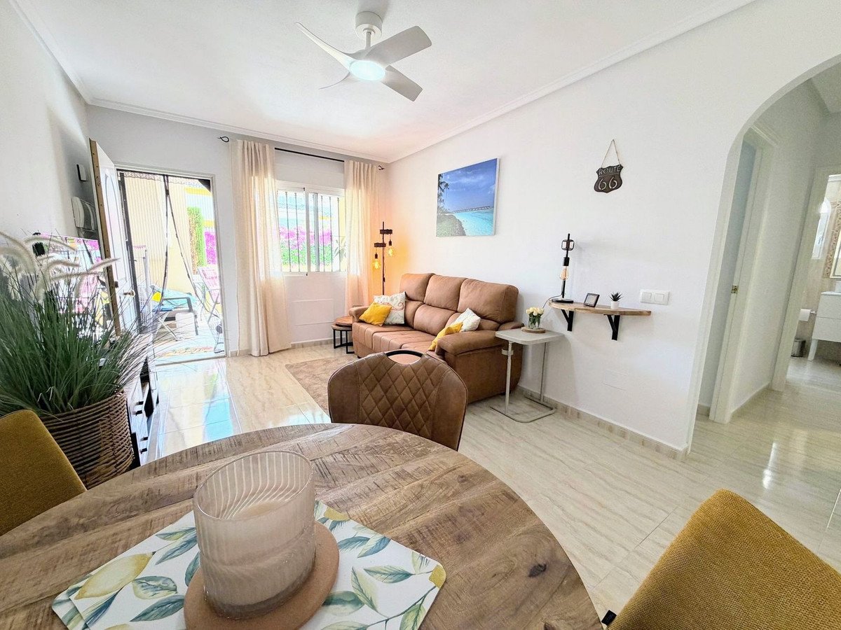 2 Bed Ground Floor Apartment in Villamartin