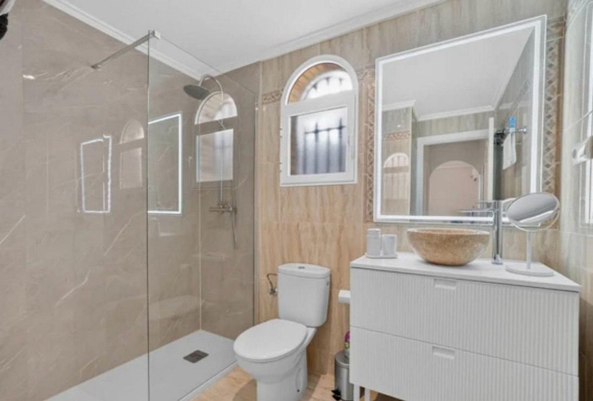 2 Bed Ground Floor Apartment in Villamartin