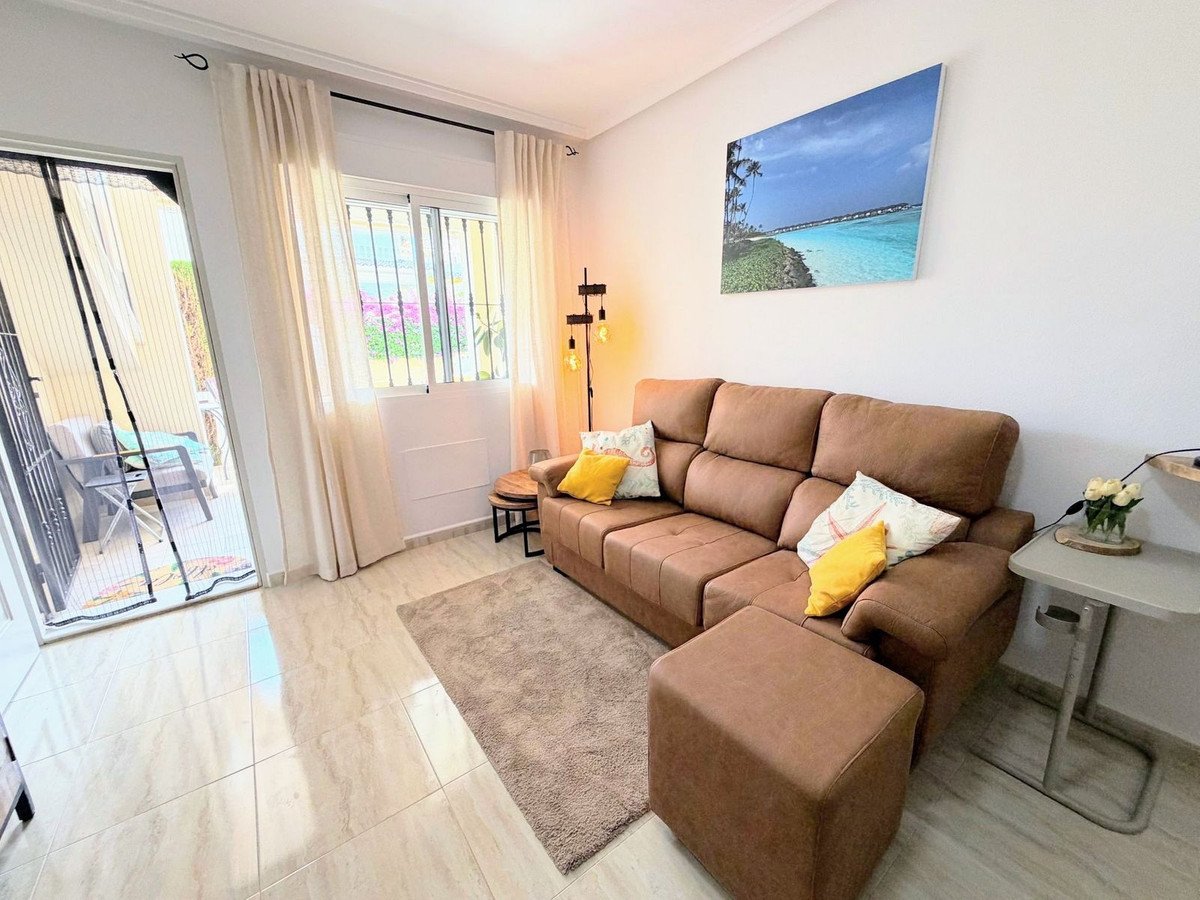 2 Bed Ground Floor Apartment in Villamartin