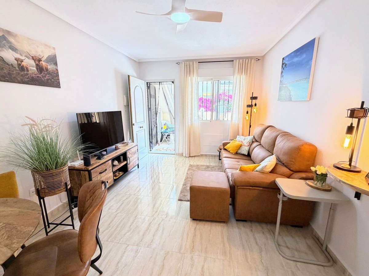 2 Bed Ground Floor Apartment in Villamartin