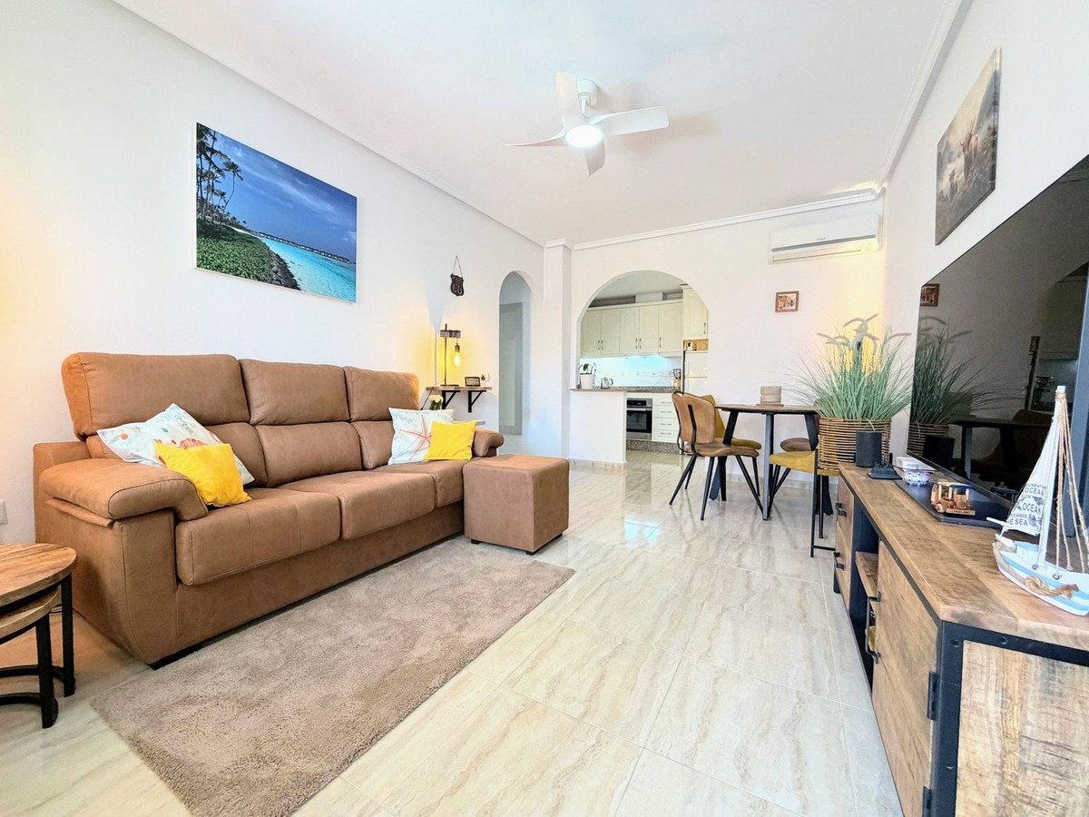 2 Bed Ground Floor Apartment in Villamartin