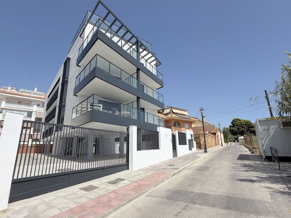 1 Bed Middle Floor Apartment in Los Pacos