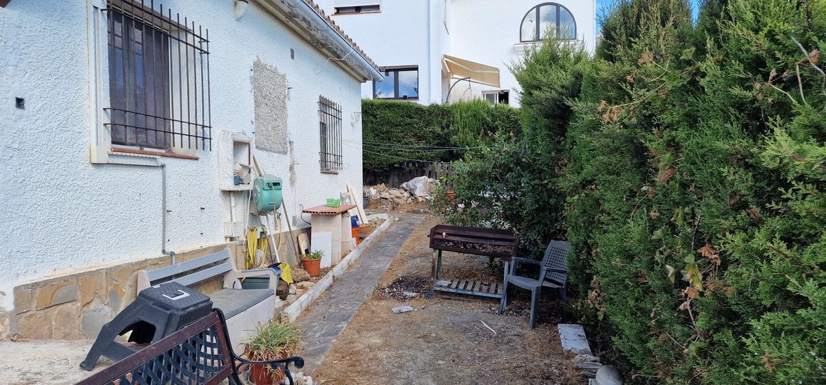 2 Bed Detached Villa in Manilva