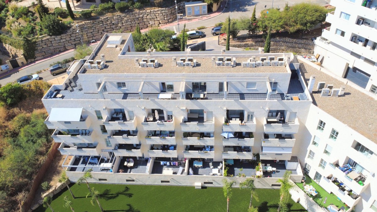 2 Bed Penthouse in Riviera del Sol