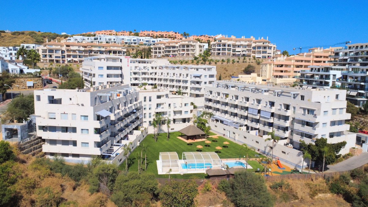 2 Bed Penthouse in Riviera del Sol
