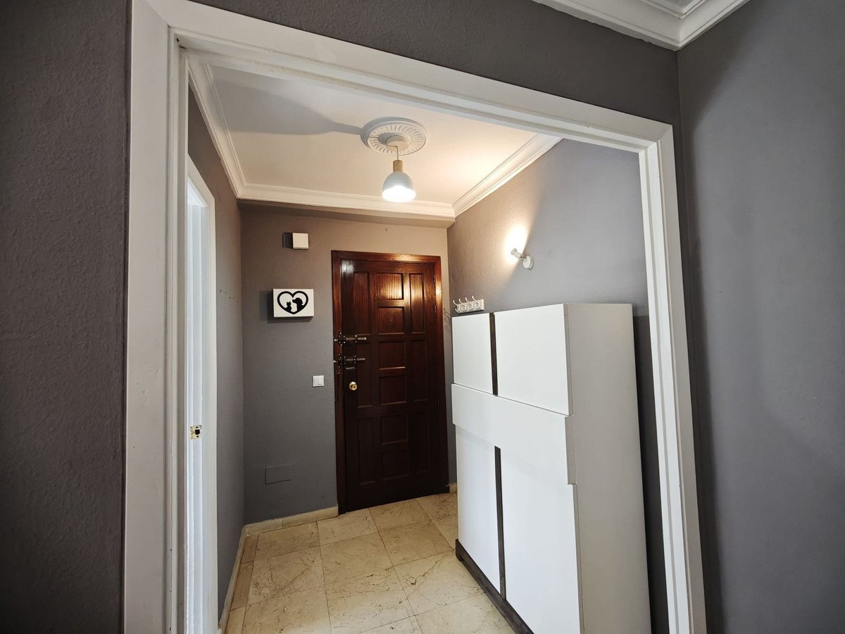 3 Bed Middle Floor Apartment in Marbella