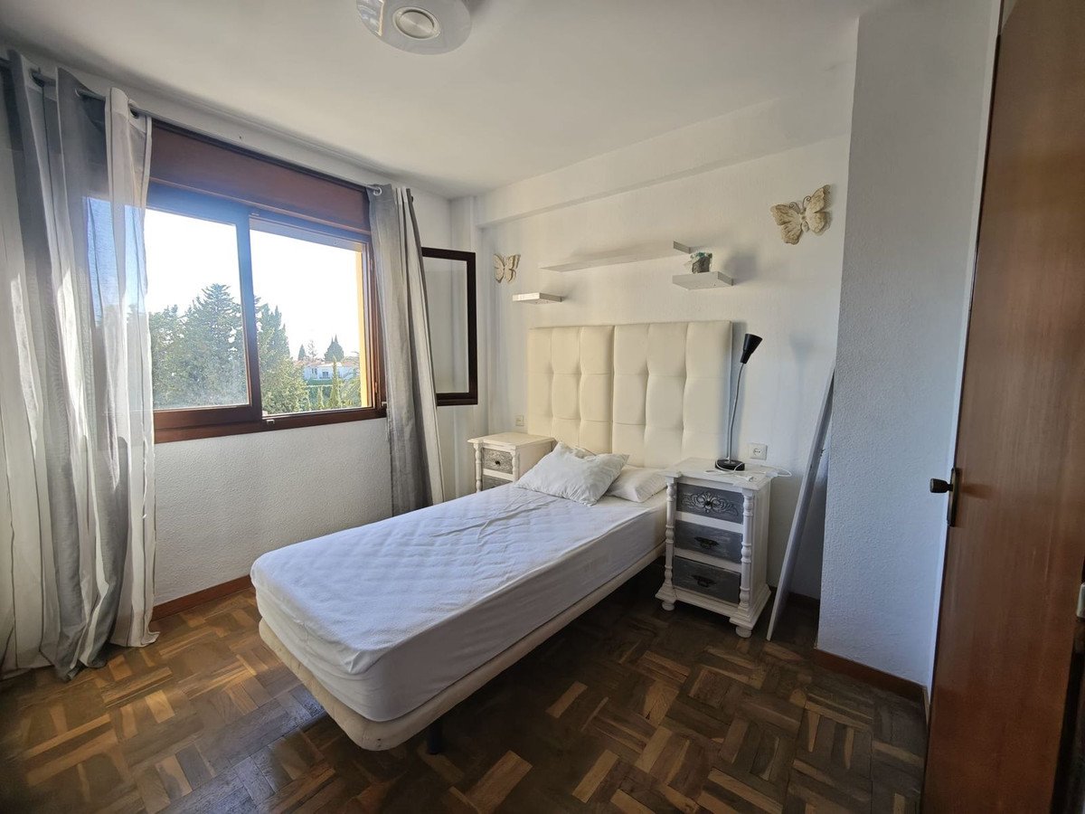 3 Bed Middle Floor Apartment in Marbella