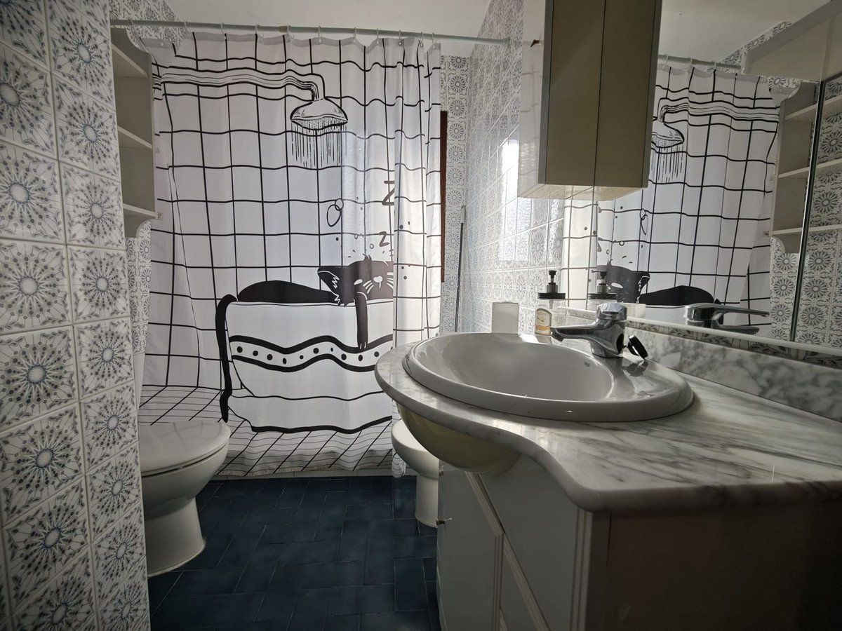 3 Bed Middle Floor Apartment in Marbella