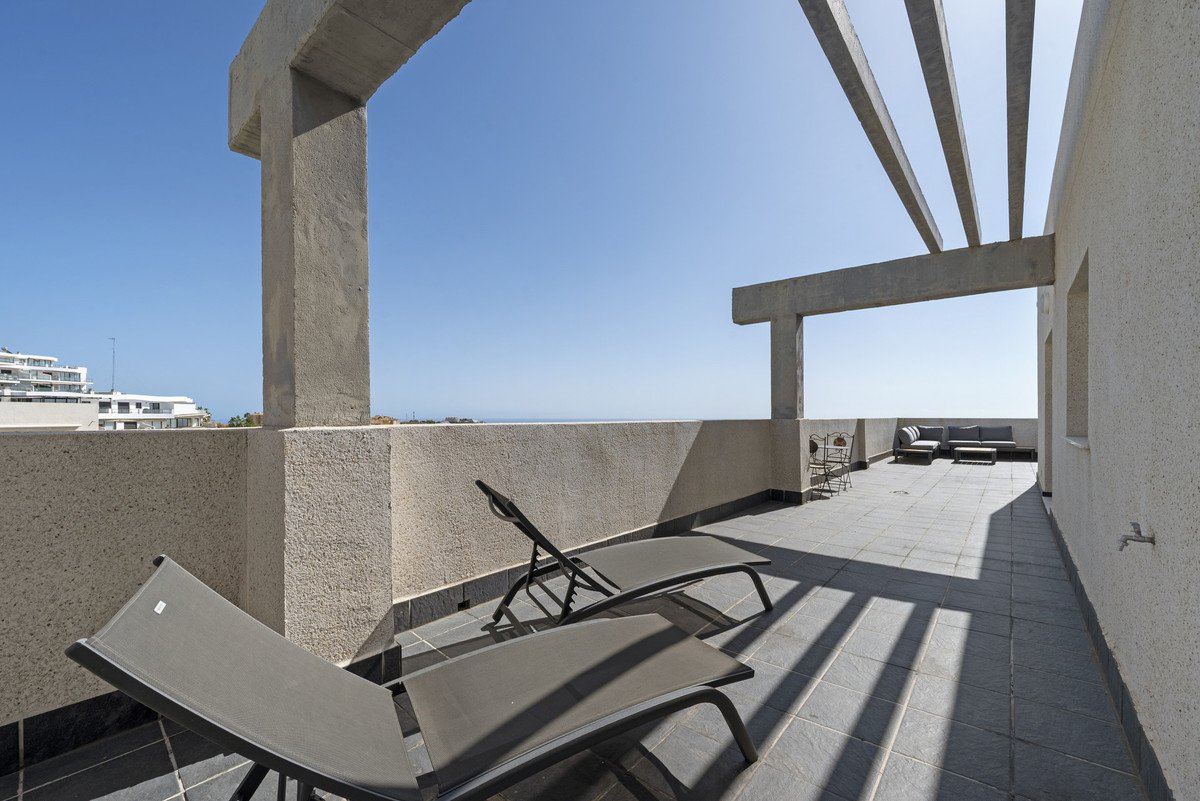 2 Bed Penthouse in Riviera del Sol