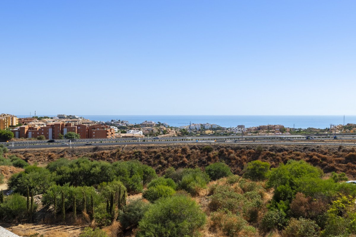 2 Bed Penthouse in Riviera del Sol