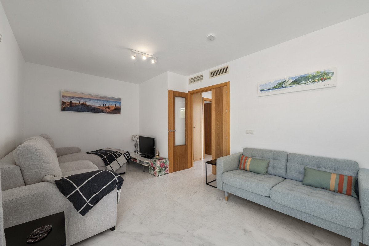 2 Bed Penthouse in Riviera del Sol