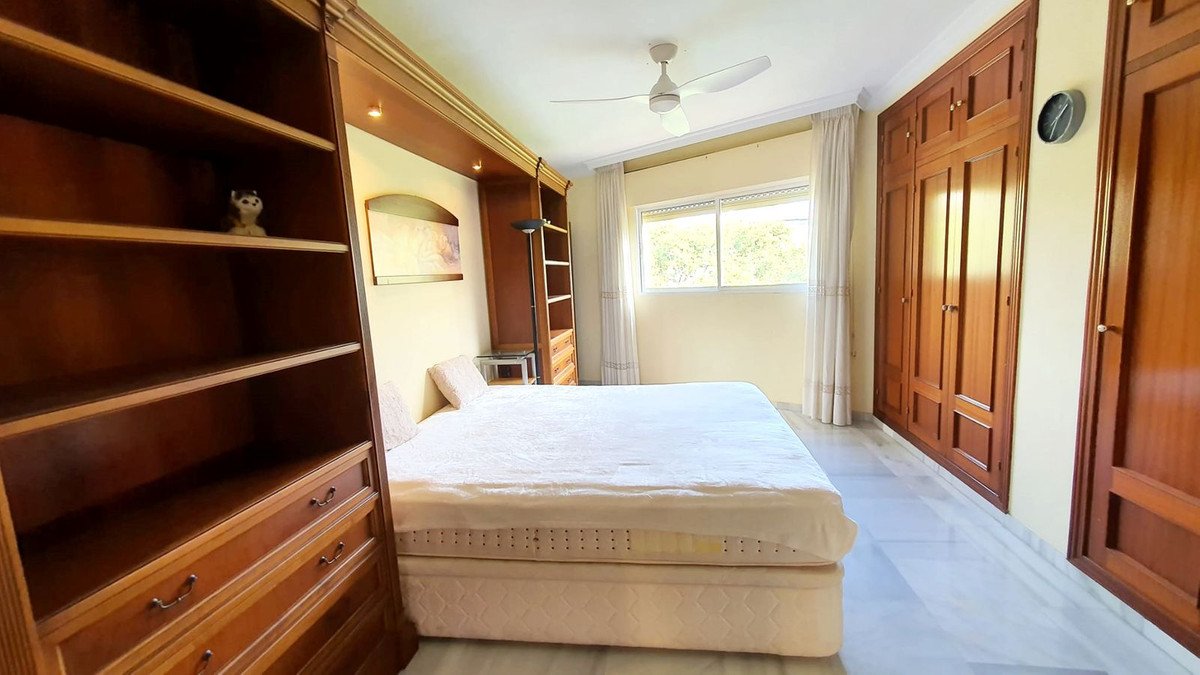 3 Bed Middle Floor Apartment in Fuengirola