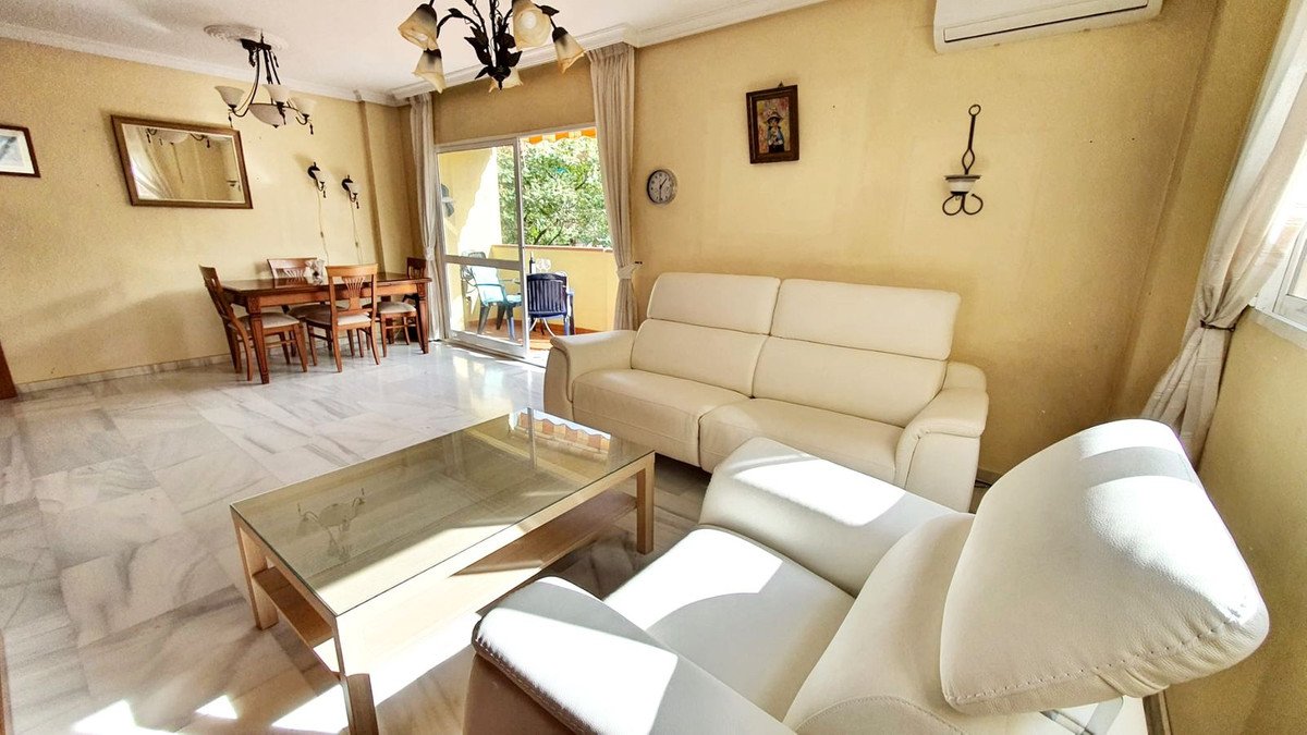 3 Bed Middle Floor Apartment in Fuengirola