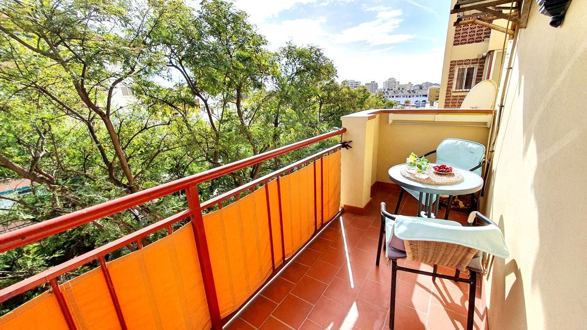 3 Bed Middle Floor Apartment in Fuengirola