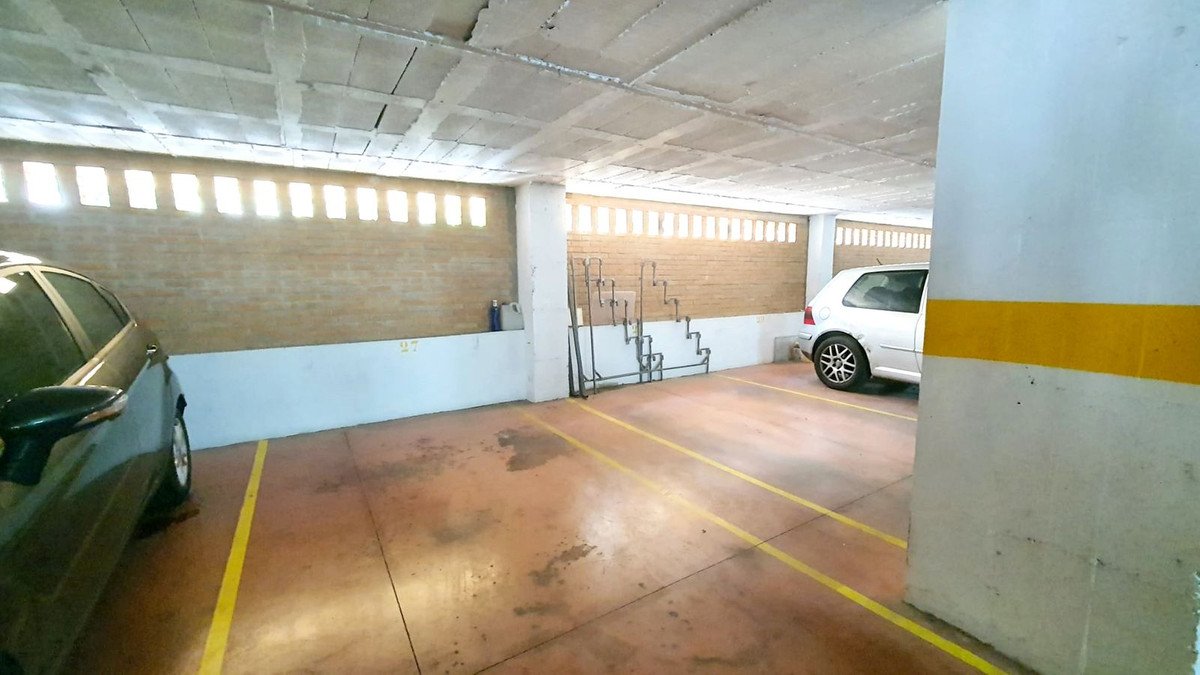 3 Bed Middle Floor Apartment in Fuengirola