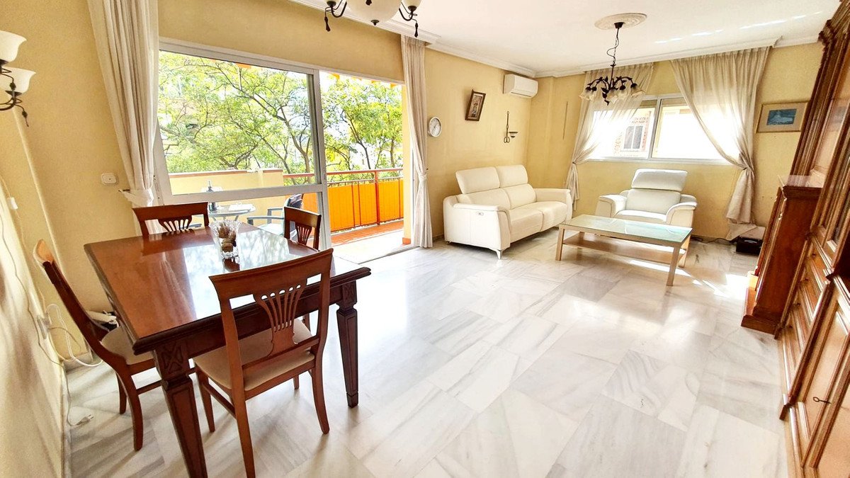 3 Bed Middle Floor Apartment in Fuengirola