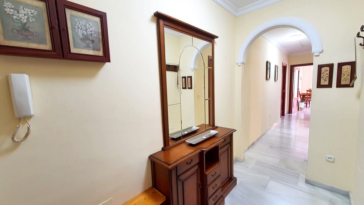 3 Bed Middle Floor Apartment in Fuengirola