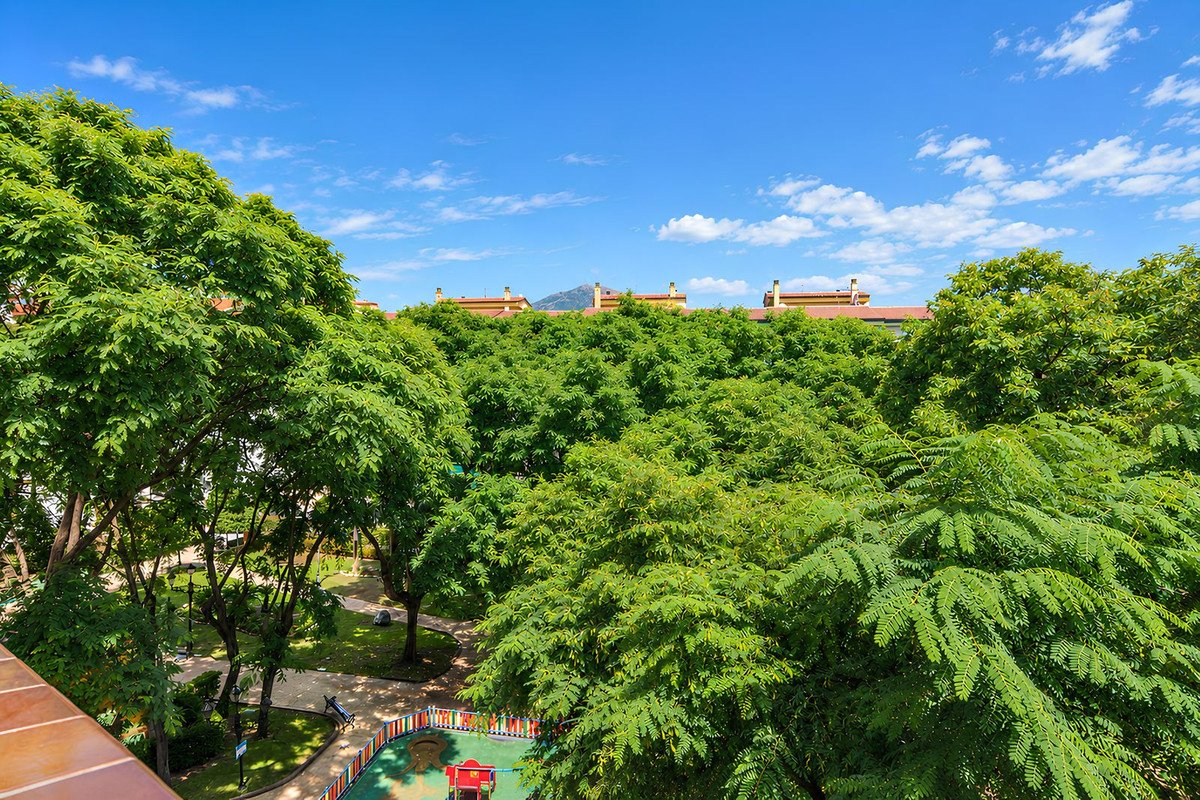 3 Bed Middle Floor Apartment in Fuengirola
