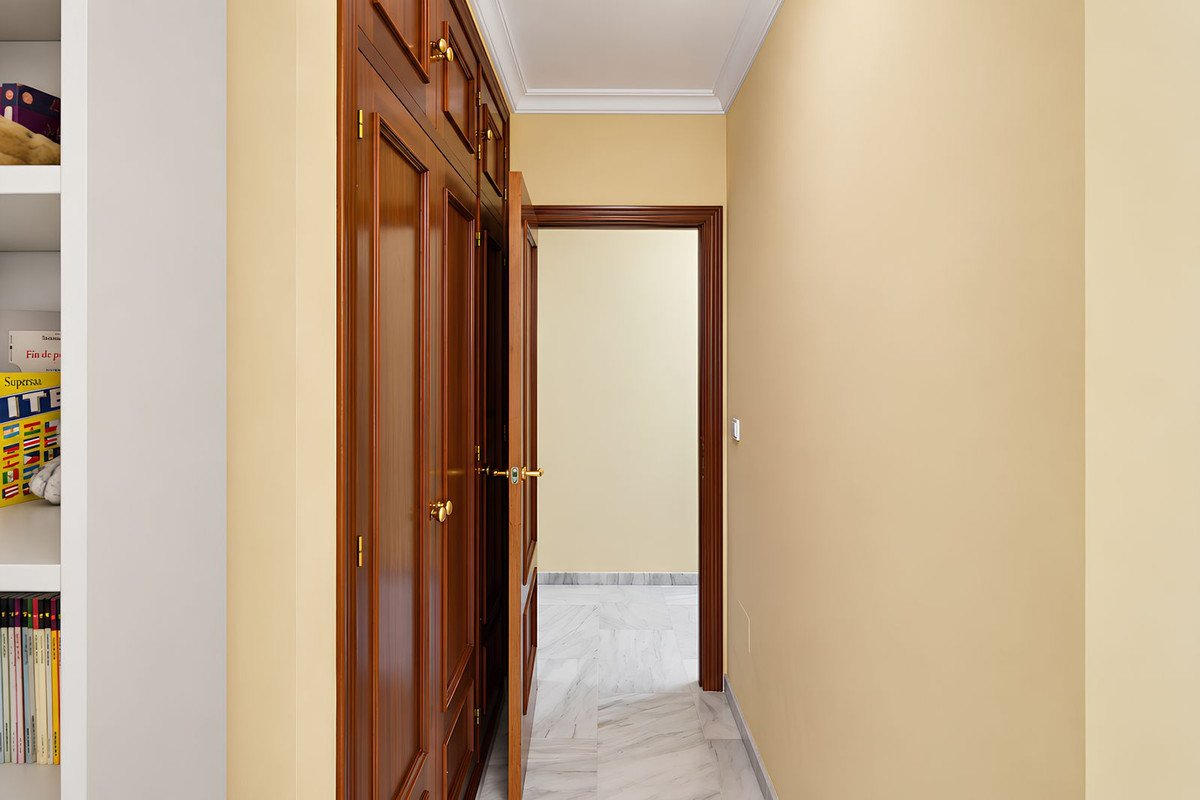 3 Bed Middle Floor Apartment in Fuengirola
