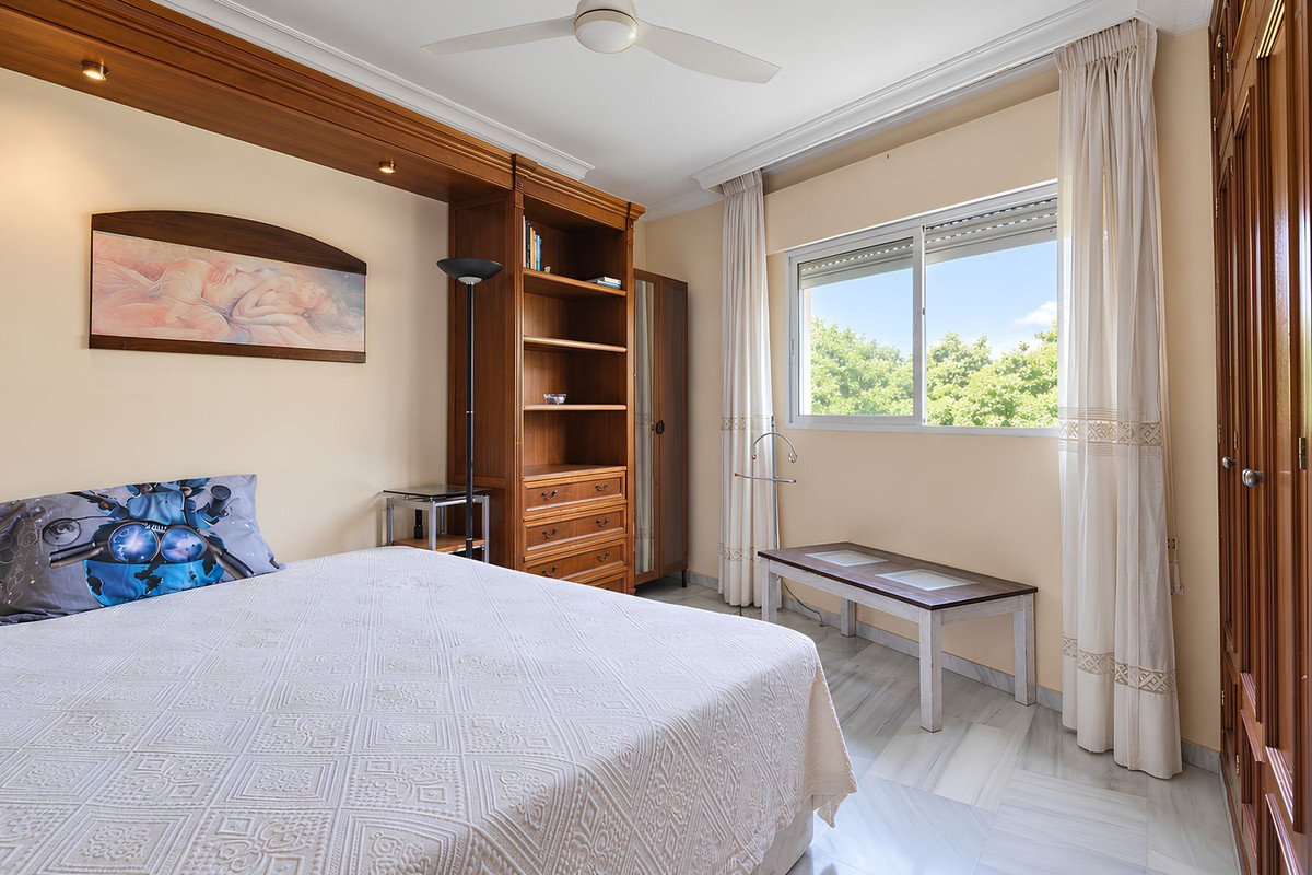 3 Bed Middle Floor Apartment in Fuengirola
