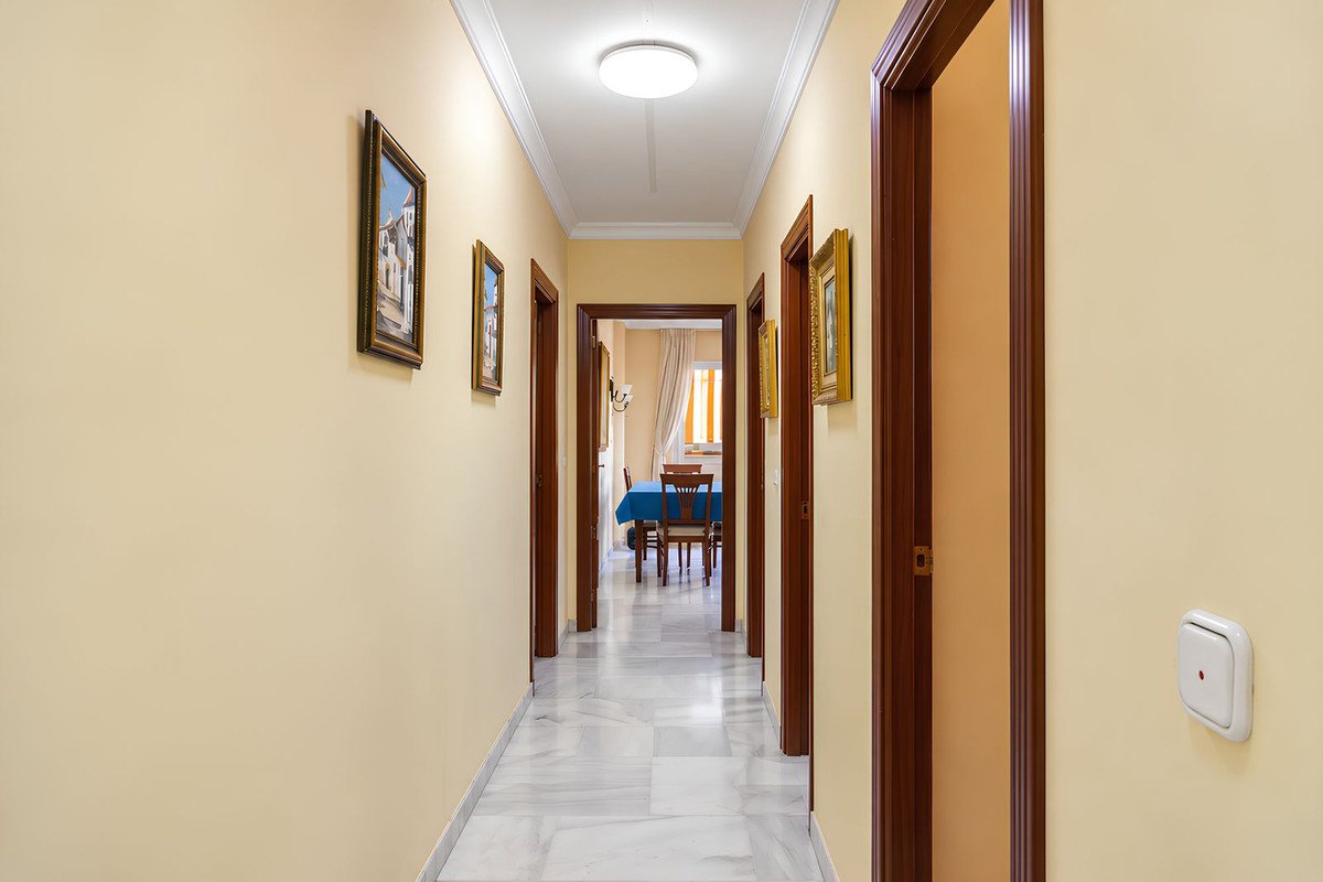 3 Bed Middle Floor Apartment in Fuengirola