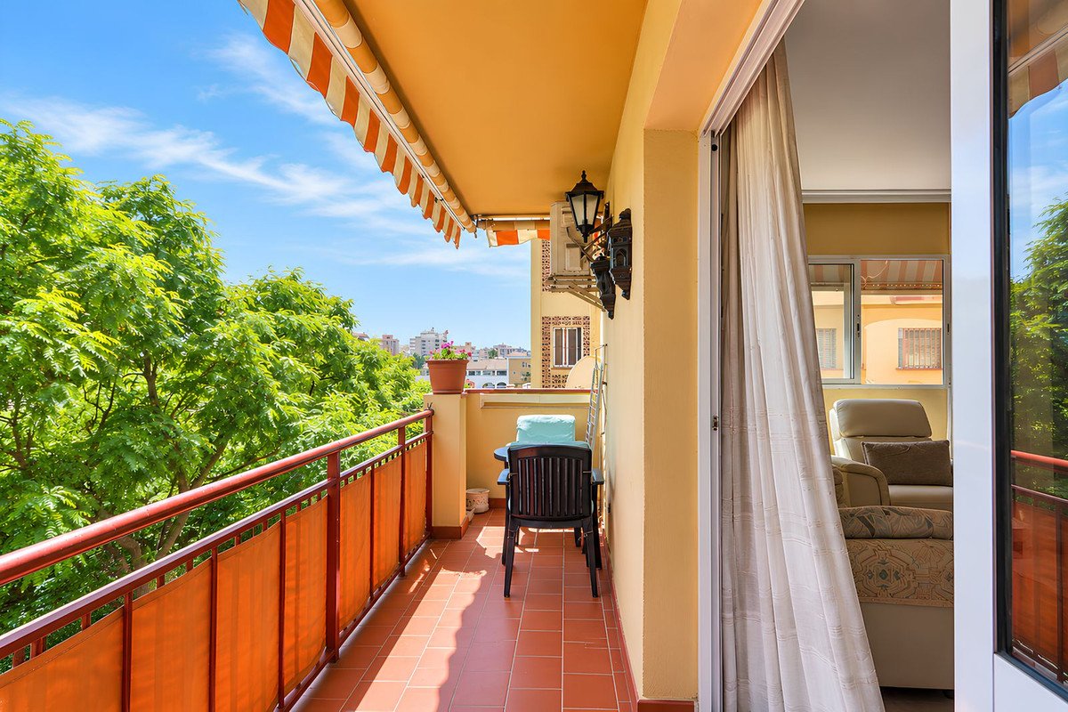 3 Bed Middle Floor Apartment in Fuengirola