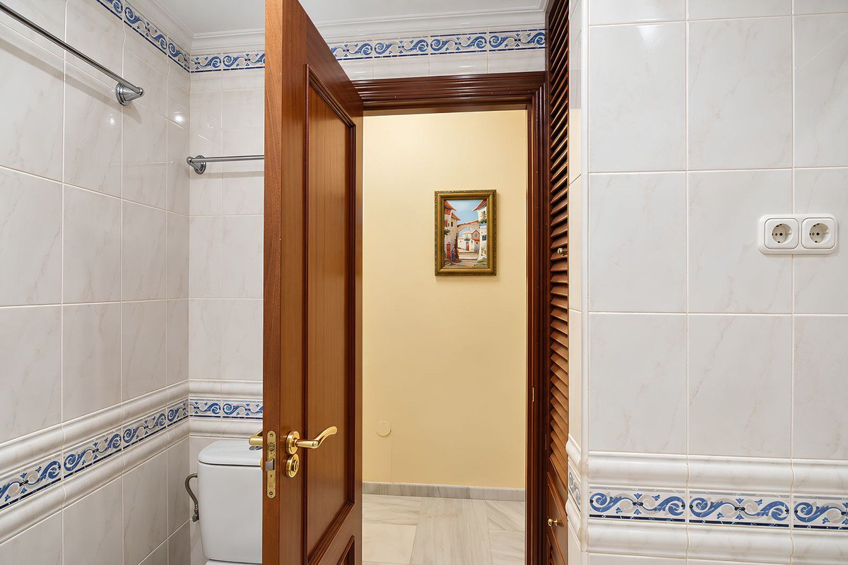 3 Bed Middle Floor Apartment in Fuengirola