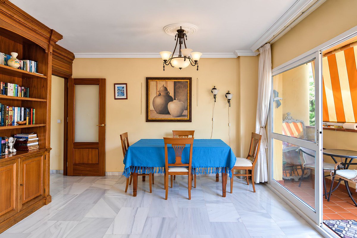 3 Bed Middle Floor Apartment in Fuengirola