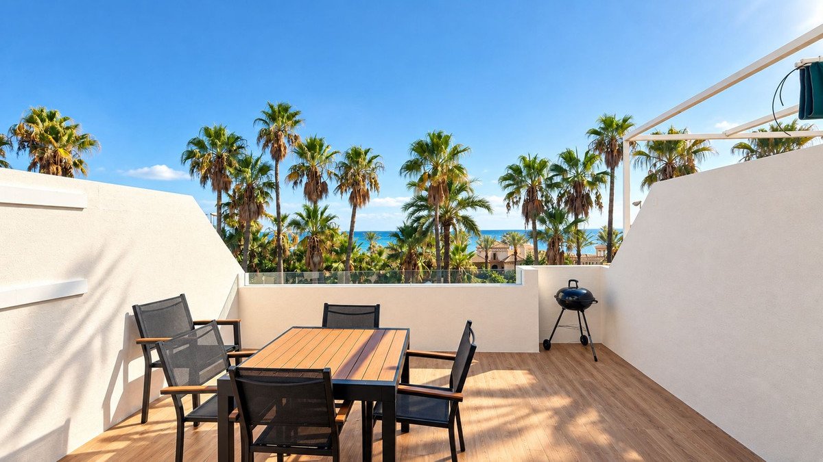 2 Bed Townhouse in El Faro