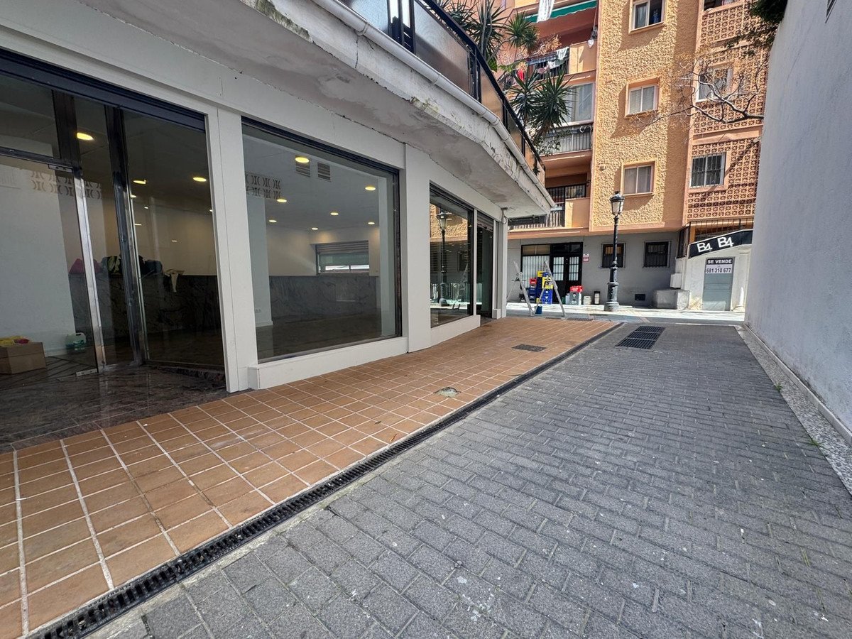 1 Bed Commercial Premises in Marbella