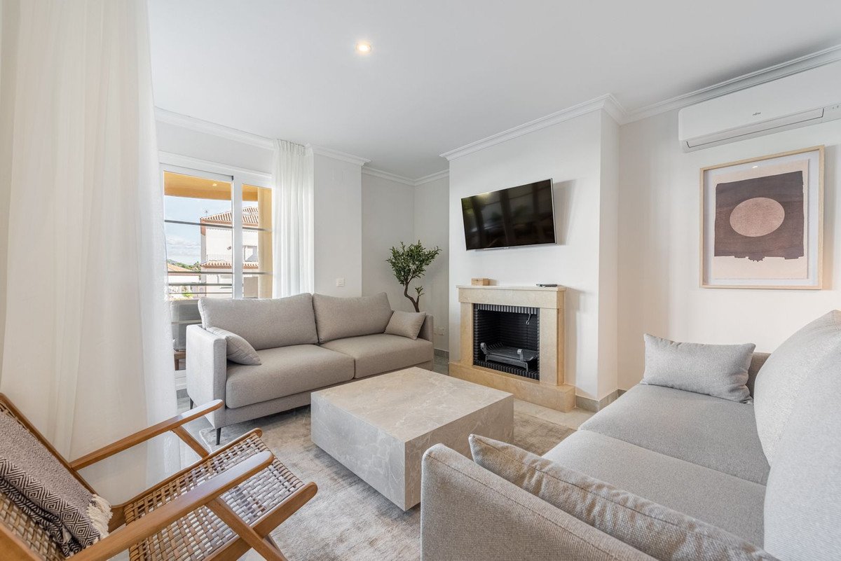3 Bed Duplex in Nueva Andalucía