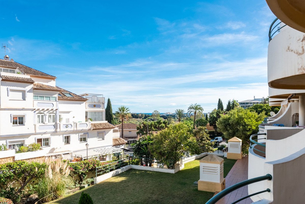 3 Bed Duplex in Nueva Andalucía
