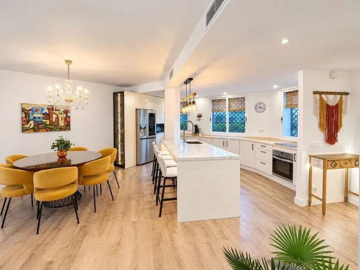 4 Bed Townhouse in Nueva Andalucía