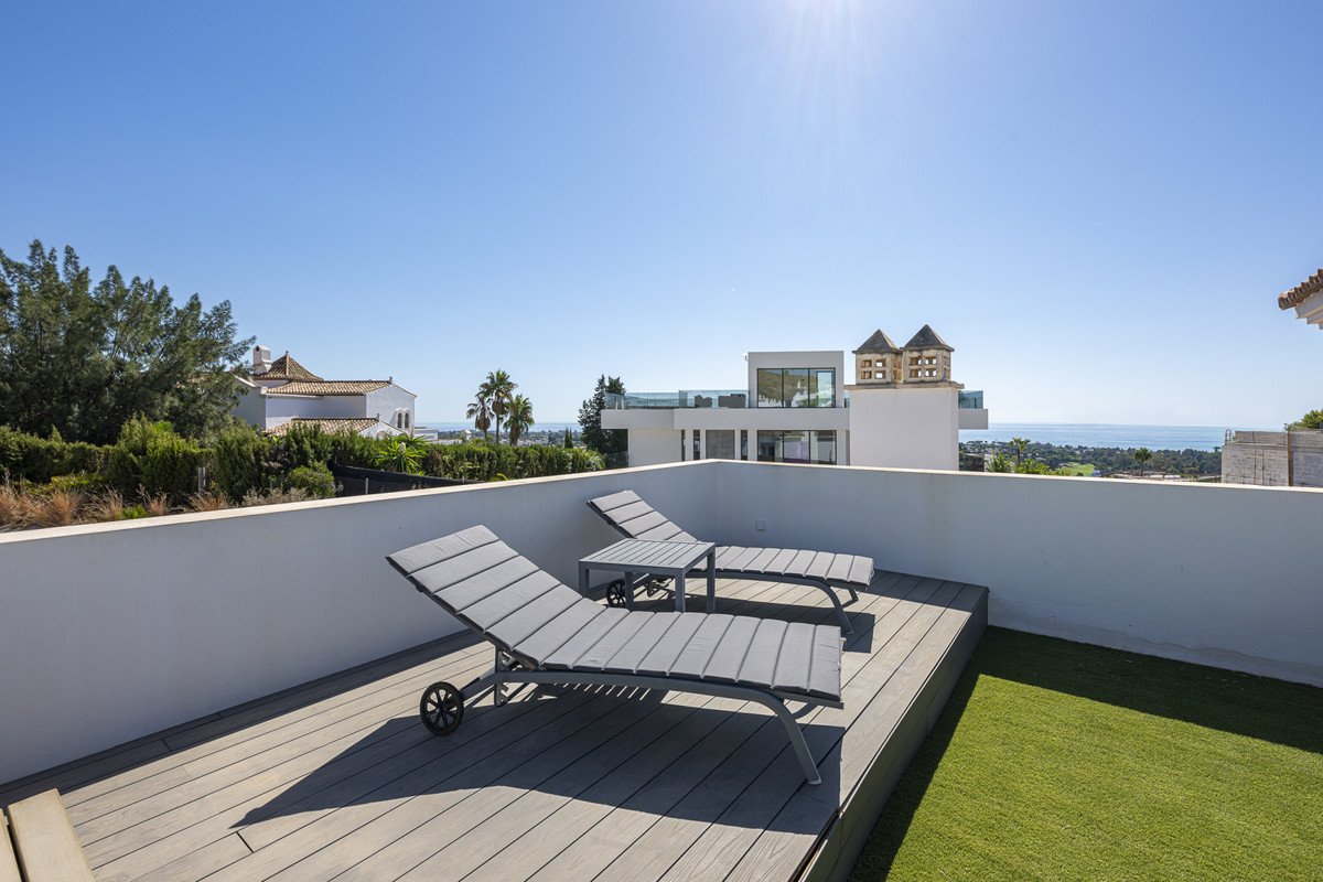 3 Bed Penthouse in Benahavís