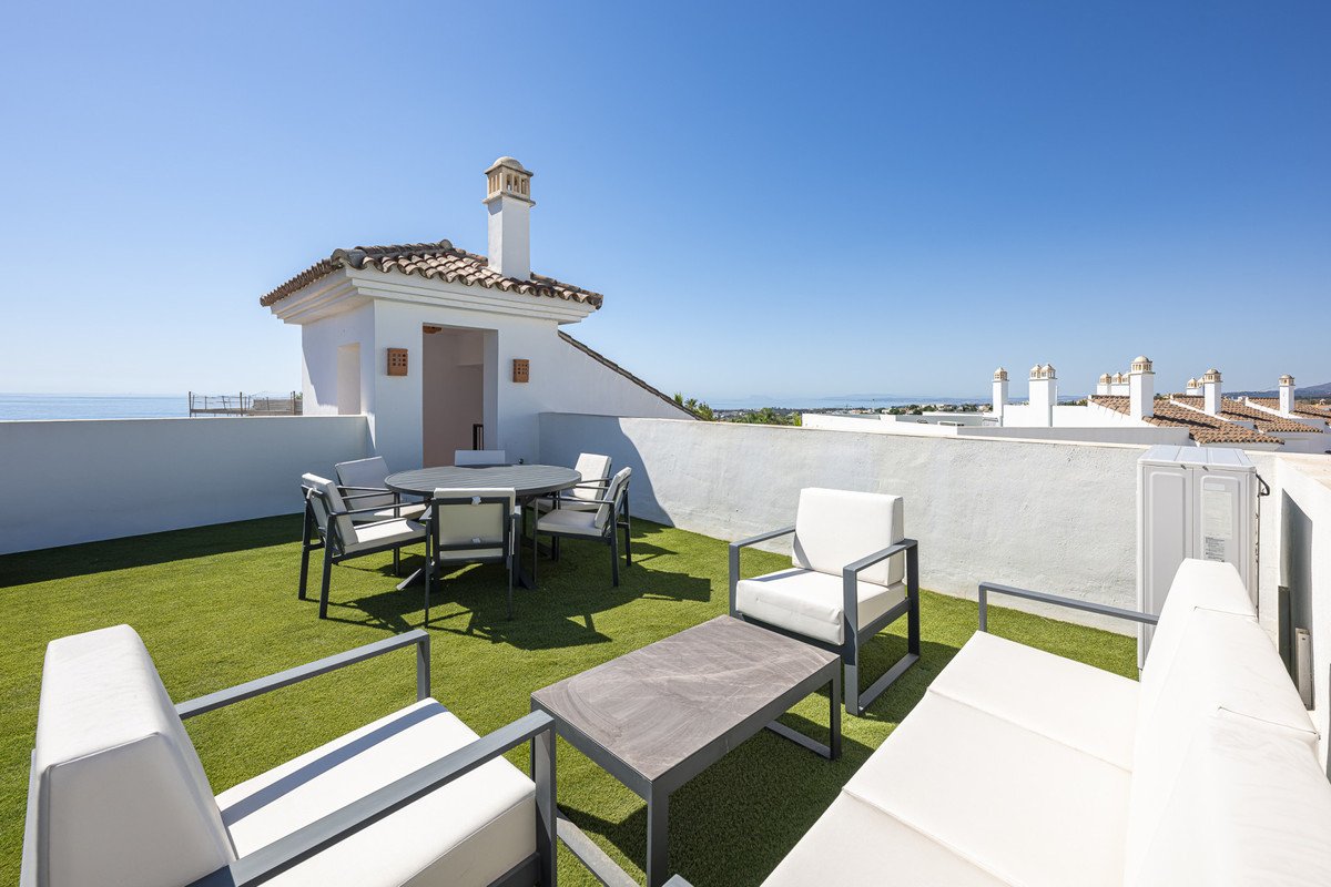3 Bed Penthouse in Benahavís