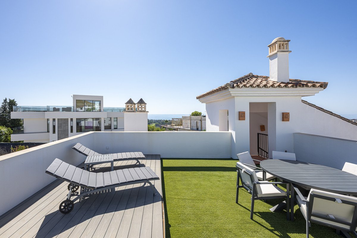 3 Bed Penthouse in Benahavís