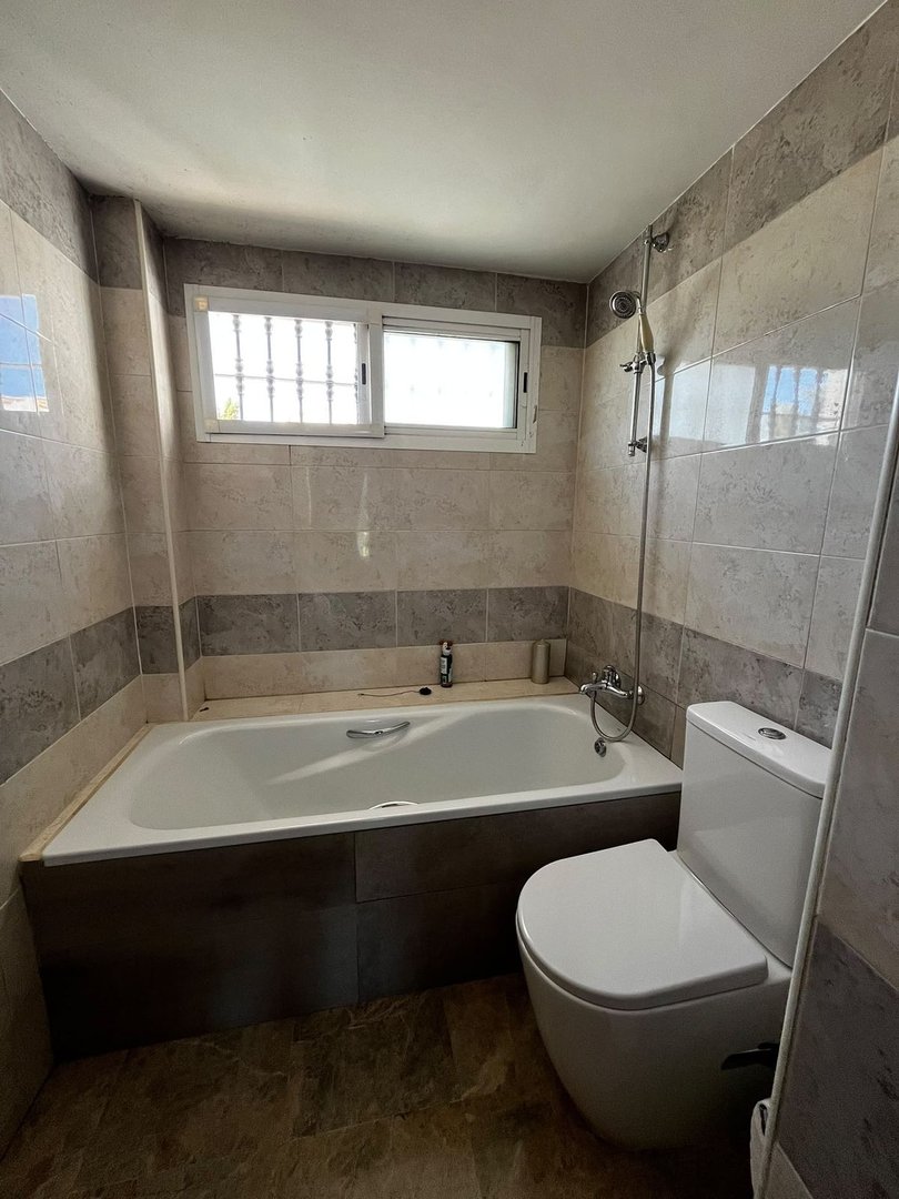 4 Bed Townhouse in Nueva Andalucía