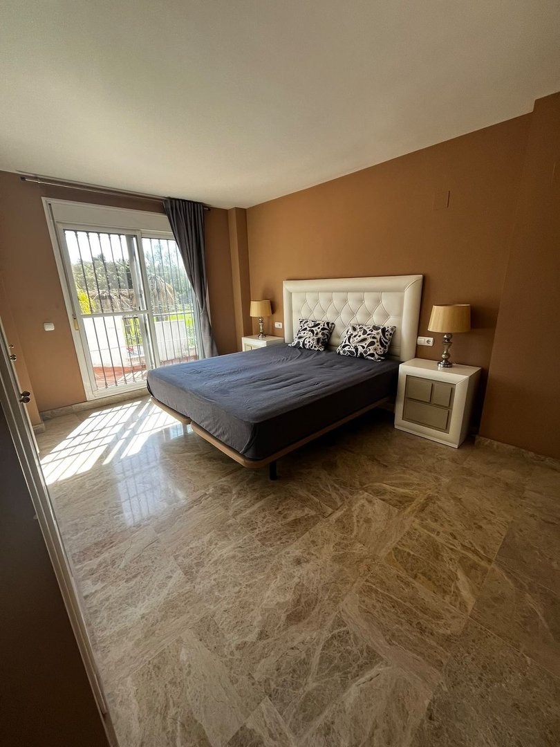 4 Bed Townhouse in Nueva Andalucía