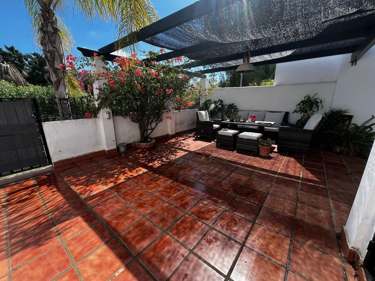 4 Bed Townhouse in Nueva Andalucía
