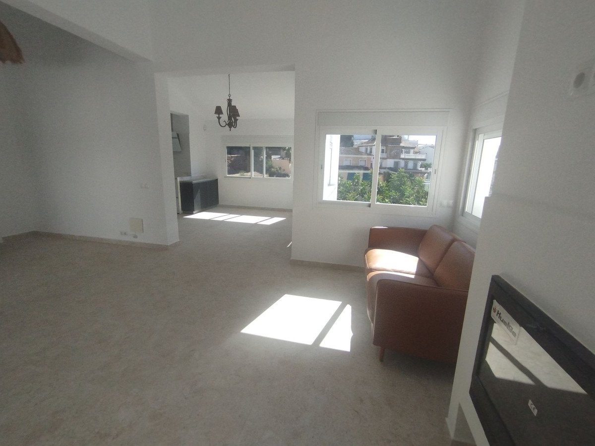 4 Bed Detached Villa in Campo Mijas