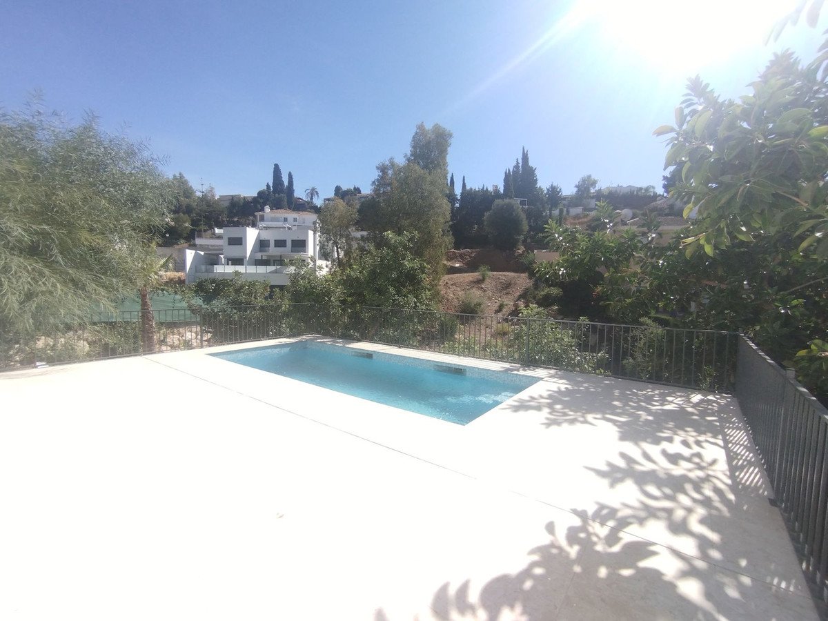 4 Bed Detached Villa in Campo Mijas
